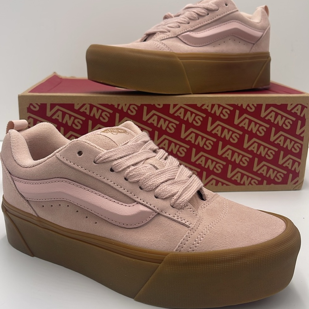 Vans WMNS Knu Stack Rose Smoke/Gum
VN000CP6CYA Platforms Sneakers - Picture 14 of 16